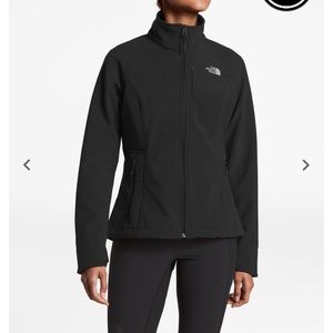 TNF Windwall jacket